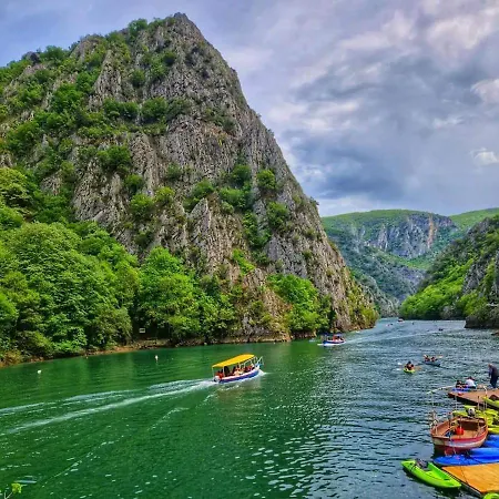 Mona Апартаменти